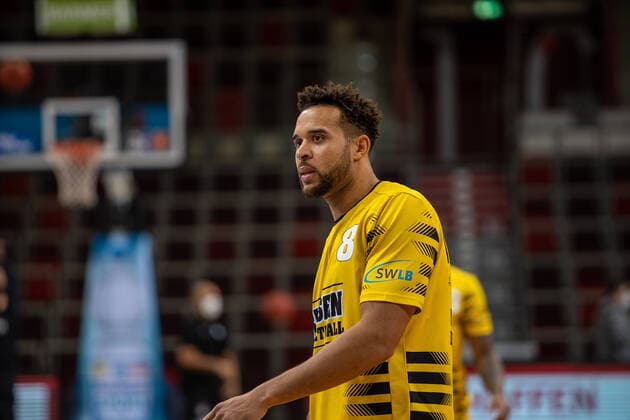 Elias Harris (MHP Riesen Ludwigsburg, 8) ¨¨¨MHP Riesen Ludwigsburg vs. Hamburg Towers, Basketball, Bundesliga, easy credit BBL, Spieltag 11, Spielzeit 2020 2021, 29.12.2020, ¨¨ MHP Riesen Ludwigsburg vs. Hamburg Towers, Basketball, Bundesliga, easy credit BBL, Spieltag 11, Spielzeit 2020 2021, 29.12.2020 Ludwigsburg Copyright: xNinaxSander xEibnerxPressefotoxIx EP_NSR