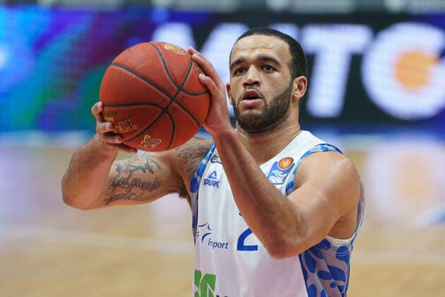 Basketball, Männer, BBL, 11. Spieltag, 02.01.2021, SYNTAINICS MBC - Fraport Skyliners, Rasheed Moore (Skyliners, 20). GER, BBL, Basketball, Maenner, SYNTAINICS MBC - Fraport Skyliners, 02.01.2021, Weissenfels