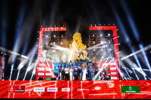 501 Shibalov Anton (rus), Nikitin Dmitrii (rus), Tatarinov Ivan (rus), Kamaz, Kamaz - Master, Camion, Truck 507 Sotnikov Dmitry (rus), Akhmadeev Ruslan (rus), Akhmatzianov Ilgiz (rus), Kamaz, Kamaz - Master, Camion, Truck 509 Mardeev Airat (rus), Svistunov Dmitriy (rus), Galiautdinov Akhmet (rus), Kamaz, Kamaz - Master, Camion, Truck during the finishing podium ceremony at the King Abdullah International Stadium in Jeddah, in Saudi Arabia on January 15, 2021 AUTOMOBILE : DAKAR 2021 - Arabie saoudite - Podiums - 15 01 2021 DPPI Panoramic