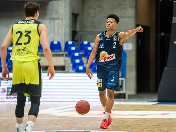 Trae Bell-Haynes (HAKRO Merlins Crailsheim , 02) gegen David Walker (medi bayreuth, 23), HARKO Merlins Crailsheim vs. medi bayreuth, 1. Bundesliga, Basketball, Herren, 16.01.2021 HARKO Merlins Crailsheim vs. medi bayreuth, 1. Bundesliga, Basketball, Herren, 16.01.2021 Ilshofen Copyright: xEibner-Pressefotox EP_mst