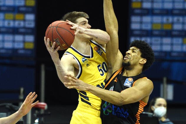 v.l. Ben Lammers - Alba, Jordan Barnett - Rasta Vechta, 31.01.2021, BBL, Alba Berlin vs RASTA Vechta , in der Mercedes Benz Arena, GER, Berlin, 31.01.2021, BBL, Alba vs RASTA Vechta Berlin Copyright: xUwexKoch xEibner-Pressefotox EP_ukh