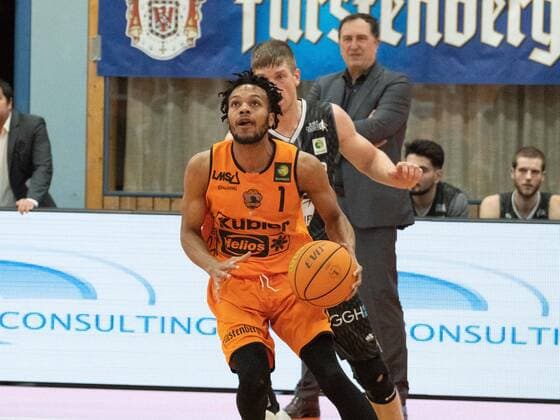 Nate Britt (Wiha Panthers Schwenningen 1) wiha Panthers Schwenningen vs. MLP Academics Heidelberg, Basketball, BARMER 2. BASKETBALL BUNDESLIGA, 10. Spieltag 2020 2021, 06.02.2021, wiha Panthers Schwenningen vs. MLP Academics Heidelberg, Basketball, BARMER 2. BASKETBALL BUNDESLIGA, 10. Spieltag 2020 2021, 06.02.2021, Copyright: xMiclasxHaasis Eibner-Pressefotox EP_mhs