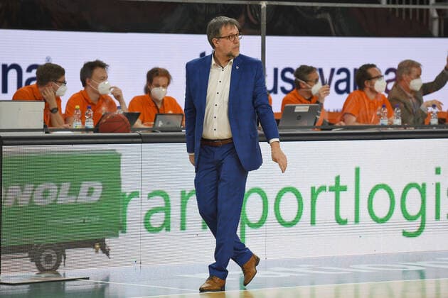 Silvano Poropat (Syntainics MBC Haed Coach) GER, Ratiopharm Ulm vs. Syntainics MBC Basketball , Maenner ,esaycredit, Basketball Bundesliga , 21.Spieltag , 27.02.2021 Foto:Eibner Tobias Baur GER, Ratiopharm Ulm vs. Syntainics MBC Basketball Bundesliga , 21.Ligaspieltag , Saion 2020 2021, 27.02.2021 Neu-Ulm Copyright: xBaur xEibner-Pressefotox EP_Toba