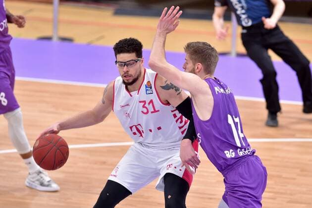 Isaiah Philmore (Baskets Bonn) (am Ball), Mathis Moenninghoff (BG Goettingen) (R) , Basketball, Bundesliga, BBL, BG Goettingen - Telekom Baskets Bonn, 21.03.2021, BG Goettingen - Telekom Baskets Bonn , Basketball, Bundesliga, GER, BBL, 21.03.2021 Goettingen Copyright: xEibner-Pressefotox-xRolandxSippelx
