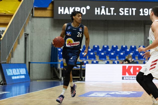Jeremy Jones (Hakro Merlins, 24)¨¨¨HAKRO Merlins Crailsheim vs. FC Bayern München, Basketball, Bundesliga, easy credit BBL, Spieltag 24, Spielzeit 2020 2021, 21.03.2021, ¨¨ HAKRO Merlins Crailsheim vs. FC Bayern München, Basketball, Bundesliga, easy credit BBL, Spieltag 24, Spielzeit 2020 2021, 21.03.2021 Ilshofen Copyright: xNinaxSander xEibnerxPressefotoxIx EP_NSR