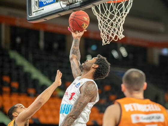 Sport Bilder des Tages Perry Jones (s Oliver Wuerzburg, 01), ratiopharm Ulm vs. S.Oliver Baskets Wuerzburg, Basketball, Bundesliga, BBL, easycredit, 29. Spieltag, Spielzeit 2020 2021, 01.04.2021, ratiopharm Ulm vs. S.Oliver Baskets Wuerzburg, Basketball, Bundesliga, BBL, easycredit, 29. Spieltag, Spielzeit 2020 2021, 01.04.2021 Neu-Ulm Copyright: xEibner-Pressefoto SaschaxWaltherx EP_EER