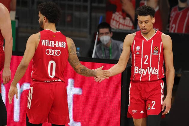 Nick Weiler-Babb (Muenchen) und Wade Baldwin IV (Muenchen) GER, FC Bayern Basketball vs. Zalgiris Kaunas, Basketball, Euroleague, Saison 2020 2021, 01.04.2021, GER, FC Bayern Basketball vs. Zalgiris Kaunas, Basketball, Euroleague, Saison 2020 2021, 01.04.2021, Muenchen Copyright: xEIBNER MarcelxEngelbrechtx EP_EER