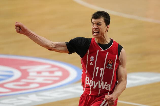 Vladimir Lucic (Muenchen) bejubelt den Einzug in das Viertelfinale GER, FC Bayern Basketball vs. Zalgiris Kaunas, Basketball, Euroleague, Saison 2020 2021, 01.04.2021, GER, FC Bayern Basketball vs. Zalgiris Kaunas, Basketball, Euroleague, Saison 2020 2021, 01.04.2021, Muenchen Copyright: xEIBNER MarcelxEngelbrechtx EP_EER
