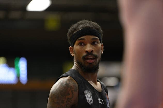 Terry ALLEN (25 Hamburg Towers) ; Rasta Vechta vs Hamburg Towers, Basketball, easyCredit BBL Bundesliga, 07.04.2021, 29. Spieltag, Saison 2020 2021 ; Copyright: xErikxHillmer EIBNERx EP_ehr Rasta Vechta vs Hamburg Towers, Basketball, easyCredit BBL Bundesliga, 07.04.2021, 29. Spieltag, Saison 2020 2021 Vechta Copyright: xErikxHillmer EIBNERx EP_ehr