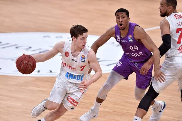 Nils Hassfurther (s.Oliver Wuerzburg) (sm Bsall), Aubrey Dawkins (BG Goettingen) (L) , Basketball, Bundesliga, BBL, BG Goettingen - s.Oliver Wuerzburg, 11.04.2021, BG Goettingen - s.Oliver Wuerzburg, Basketball, Bundesliga, GER, BBL, 11.04.2021 Goettingen Copyright: xEibner-Pressefotox-xRolandxSippelx
