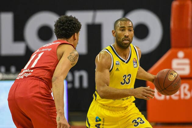 Diante Garrett, Jayson Granger 28. Spieltag, Basketball Bundesliga, Basketball Saison 2020 2021, Deutschland, easyCredit BBL, Germany, Giessen 46ers, giessen rot, Herren, Jobstairs GIESSEN 46ers - Alba Berlin, Männer, Berlin in gelb