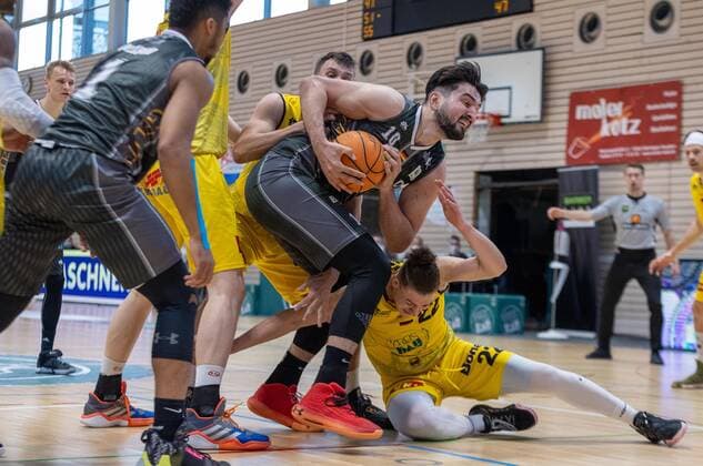 Armin Trtovac (MLP Academics Heidelberg, 10)¨¨¨Kirchheim Knights vs. MLP Academics Heidelberg, 2. Basketball, Bundesliga, Pro A, Barmer 2 Basketball, Playoffs 3. Spieltag Gruppenphase, Spielzeit 2020 2021, 23.04.2021, ¨¨ Kirchheim Knights - MLP Academics Heidelberg, Basketball, 2. Bundesliga, Barmer 2 Basketball, Playoffs 3. Spieltag Gruppenphase, Spielzeit 2020 2021, 23.04.2021 Kirchheim unter Teck Copyright: xDennisxDuddek xEibnerxPressefotox EP_DDU