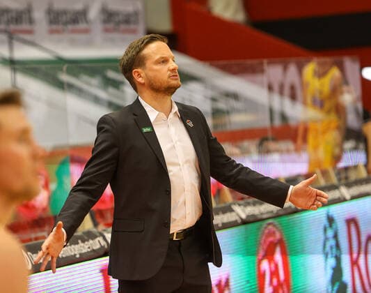 Rolf Scholz, Trainer Giessen, JobStairs GIESSEN 46ers vs, MHP Riesen Ludwigsburg, Basketball, Basketball Bundesliga, 30. Spieltag, 24.04.2021, JobStairs GIESSEN 46ers vs, MHP Riesen Ludwigsburg, Basketball, Basketball Bundesliga, 30. Spieltag, 24.04.2021, Foto: EIBNER Joerg Niebergall Giessen Copyright: xJoergxNiebergall Eibner-Pressefox EP_JNL