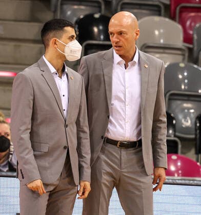 Pastore Rodrigo, Trainer Chemnitz, Telekom Baskets Bonn vs. Niners Chemnitz, Basketball, 1. Easy Credit- Bundesliga, 30. Spieltag, 25.04.2021, Telekom Baskets Bonn vs. Niners Chemnitz, Basketball, 1. Easy Credit- Bundesliga, 30. Spieltag, 25.04.2021, Foto: EIBNER Joerg Niebergall Bonn Copyright: xJoergxNiebergall Eibner-Pressefox EP_JNL
