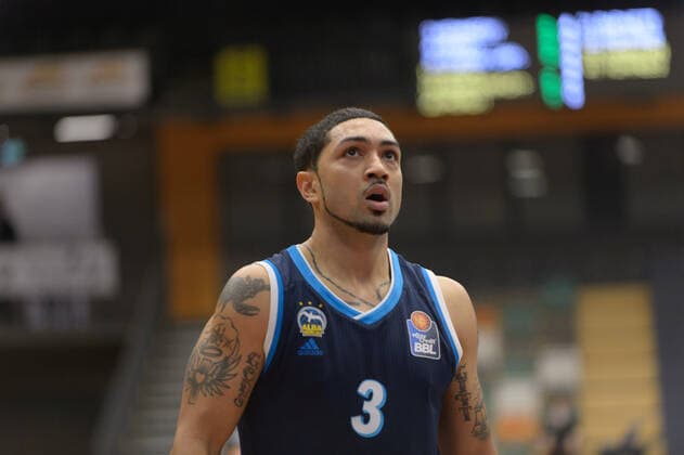 Peyton SIVA (3 Alba Berlin) ; Rasta Vechta vs Alba Berlin, Basketball, easyCredit BBL Bundesliga, 30.04.2021, 31. Spieltag, Saison 2020 2021 ; Copyright: xErikxHillmer EIBNERx EP_ehr Rasta Vechta vs Alba Berlin, Basketball, easyCredit BBL Bundesliga, 30.04.2021, 31. Spieltag, Saison 2020 2021 Vechta Copyright: xErikxHillmer EIBNERx EP_ehr