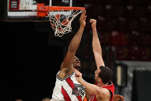 Paul Zipser (Muenchen) punktet GER, FC Bayern Basketball - Armani Olimpia Mailand, Basketball, EuroLeague Viertelfinale Spiel 4, Saison 2020 2021, 30.04.2021, GER, FC Bayern Basketball - Armani Olimpia Mailand, Basketball, EuroLeague Viertelfinale Spiel 4, Saison 2020 2021, 30.04.2021, Muenchen Copyright: xEIBNER MarcelxEngelbrechtx EP_EER