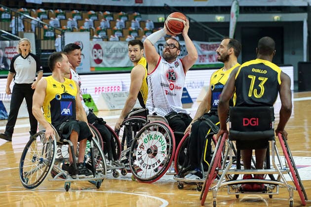 02.05.2021, xovx, Rollstuhlbasketball Champions Cup 2021, Spiel um Platz 3, , Bidaideak Bilbao BSR - CD Ilunion Madrid v.l. Jake Williams (CD Ilunion Madrid), Jhon Hernandez (Bidaideak Bilbao BSR), Bill Latham (CD Ilunion Madrid), Asier Garcia (Bidaideak Bilbao BSR), Pablo Zarzuela (CD Ilunion Madrid), Asier Garcia (Bidaideak Bilbao BSR) Wetzlar Rittal-Arena Hessen Deutschland (DE)