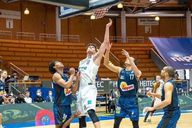 Maik Kotsar (Hamburg Towers, 11) HAKRO Merlins Crailsheim vs. Hamburg Towers, Basketball, Bundesliga, easy credit BBL, Spieltag 32, Spielzeit 2020 2021, 02.05.2021, ¨¨ HAKRO Merlins Crailsheim vs. Hamburg Towers, Basketball, Bundesliga, easy credit BBL, Spieltag 32, Spielzeit 2020 2021, 02.05.2021 Ilshofen Copyright: xNinaxSander xEibnerxPressefotoxIx EP_NSR