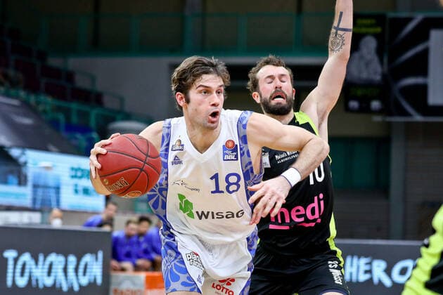 18 Joe Rahon 10 Bastian Doreth (medi) medi bayreut vs. Fraport Skyliners, Basketball, Bundesliga, easycredit BBL, 33. Spieltag, Spielzeit 2020 2021, 04.05.2021, medi bayreut vs. Fraport Skyliners, Basketball, Bundesliga, easycredit BBL, 33. Spieltag, Spielzeit 2020 2021, 04.05.2021 Bayreuth Copyright: xEibner-Pressefoto ThorstenxOchsx EP_TOS