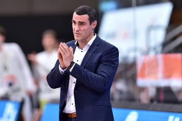 Roel Moors (Trainer, Headcoach BG Goettingen) enttaeuscht, frustriert, Emotion , Basketball, Bundesliga, BBL, BG Goettingen - medi bayreuth, 09.05.2021, BG Goettingen - medi bayreuth, Basketball, Bundesliga, GER, BBL, 09.05.2021 Goettingen Copyright: xEibner-Pressefotox-xRolandxSippelx