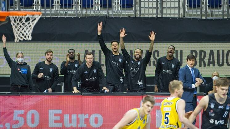 Jubel, Freude bei den Towers, 20.05.2021, BBL, Alba Berlin vs Hamburg Towers, in der Mercedes Benz Arena, GER, Berlin, BBL,20.05.2021, BBL, Playoff VF, Alba vs Hamburg Towers Berlin Copyright: xUwexKoch Eibner-Pressefotox EP_UKH