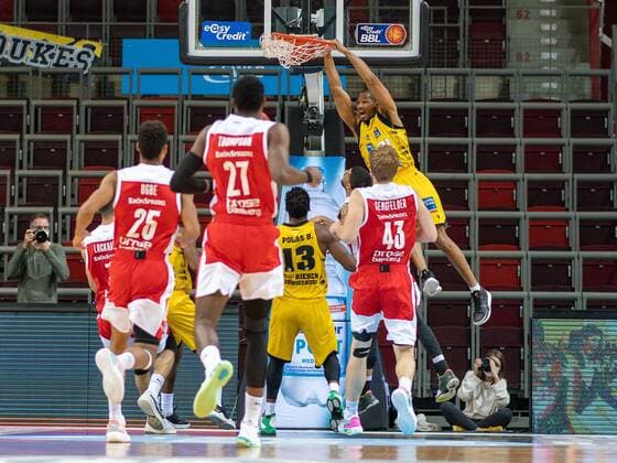 Tremmell Darden (MHP Riesen Ludwigsburg 21), MHP Riesen Ludwigsburg vs. Brose Bamberg, Basketball, Bundesliga, Playoffs, Spiel 2, easycredit BBL, 21.05.2021, MHP Riesen Ludwigsburg vs. Brose Bamberg, Basketball, Bundesliga, Playoffs, Spiel 2, easycredit BBL, 21.05.2021 Ludwigsburg Copyright: xEibner-Pressefoto SaschaxWaltherx EP_swa