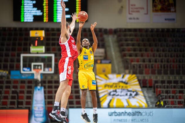 Jaleen Smith (MHP Riesen Ludwigsburg, 03), MHP Riesen Ludwigsburg vs. Brose Bamberg, Basketball, Bundesliga, Playoffs, Spiel 2, easycredit BBL, 21.05.2021, MHP Riesen Ludwigsburg vs. Brose Bamberg, Basketball, Bundesliga, Playoffs, Spiel 2, easycredit BBL, 21.05.2021 Ludwigsburg Copyright: xEibner-Pressefoto SaschaxWaltherx EP_swa