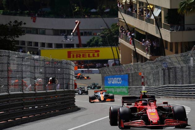 FORMULA 1 GRAND PRIX DE MONACO 2021, 20. - 23.05.2021 23.05.2021, Monaco Circuit, Monte Carlo, FORMULA 1 GRAND PRIX DE MONACO 2021, 20. - 23.05.2021 , im Bild Rennstart: Max Verstappen (NEL 33), Red Bull Racing Honda, Valtteri Bottas (FIN 77), Mercedes-AMG Petronas Formula One Team, Carlos Sainz Jr. (ESP 55), Scuderia Ferrari Mission Winnow, Lando Norris (GBR 4), McLaren F1 Team, Pierre Gasly (FRA 10), Scuderia AlphaTauri Honda, Lewis Hamilton (GBR 44), Mercedes-AMG Petronas Formula One Team, Sebastian Vettel (DEU 5), Aston Martin Cognizant Formula One Team