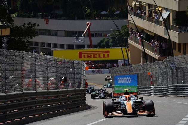 FORMULA 1 GRAND PRIX DE MONACO 2021, 20. - 23.05.2021 23.05.2021, Monaco Circuit, Monte Carlo, FORMULA 1 GRAND PRIX DE MONACO 2021, 20. - 23.05.2021 , im Bild Rennstart: Max Verstappen (NEL 33), Red Bull Racing Honda, Valtteri Bottas (FIN 77), Mercedes-AMG Petronas Formula One Team, Carlos Sainz Jr. (ESP 55), Scuderia Ferrari Mission Winnow, Lando Norris (GBR 4), McLaren F1 Team, Pierre Gasly (FRA 10), Scuderia AlphaTauri Honda, Lewis Hamilton (GBR 44), Mercedes-AMG Petronas Formula One Team, Sebastian Vettel (DEU 5), Aston Martin Cognizant Formula One Team