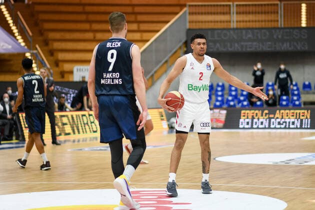 Wade Baldwin (FC Bayern Muenchen Basketball) beschwert sich beim Schiedsrichter, GER, HAKRO Merlins Crailsheim vs. FC Bayern Basketball, 23.05.2021, Play Off Viertelfinale Spiel 4, Basketball Bundesliga, Spielzeit 2020 2021. GER, HAKRO Merlins Crailsheim vs. FC Bayern Basketball, 23.05.2021, Play Off Viertelfinale Spiel 4, Basketball Bundesliga, Spielzeit 2020 202 Crailsheim Copyright: xEibnerxPressefoto MichaelxMemmlerx EP_MMR