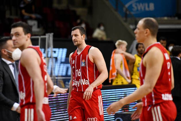Paul Zipser (FC Bayern Muenchen Basketball) ist zufrieden mit dem Spielverlauf, GER, MHP Riesen Ludwigsburg vs. FC Bayern Muenchen, 31.05.2021, Play Off Halbfinale Spiel 2, easycredit Basketball Bundesliga, Spielzeit 2020 2021. GER, MHP Riesen Ludwigsburg vs. FC Bayern Muenchen, 31.05.2021, Play Off Halbfinale Spiel 2, easycredit Basketball Bundesliga, Spielzeit 2020 2021 Ludwigsburg Copyright: xEibnerxPressefoto MichaelxMemmlerx EP_MMR
