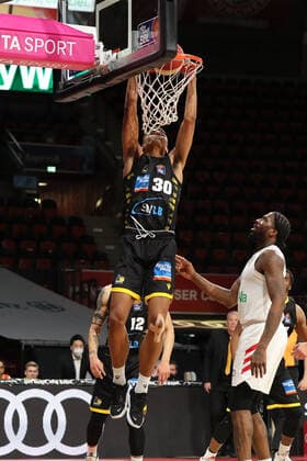Oscar da Silva (Ludwigsburg) punktet GER, FC Bayern Basketball vs. MHP Riesen Ludwigsburg, Basketball, 1.Bundesliga, Playoffs 2020 2021, Halbfinale Spiel 3, 02.06.2021, GER, FC Bayern Basketball vs. MHP Riesen Ludwigsburg, Basketball, 1.Bundesliga, Playoffs 2020 2021, Halbfinale Spiel 3, 02.06.2021, Muenchen Copyright: xEIBNER MarcelxEngelbrechtx EP_EER