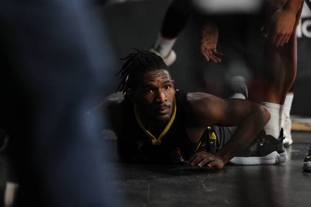 Jaleen Smith (Ludwigsburg) liegt am Boden GER, FC Bayern Basketball vs. MHP Riesen Ludwigsburg, Basketball, 1.Bundesliga, Playoffs 2020 2021, Halbfinale Spiel 3, 02.06.2021, GER, FC Bayern Basketball vs. MHP Riesen Ludwigsburg, Basketball, 1.Bundesliga, Playoffs 2020 2021, Halbfinale Spiel 3, 02.06.2021, Muenchen Copyright: xEIBNER MarcelxEngelbrechtx EP_EER