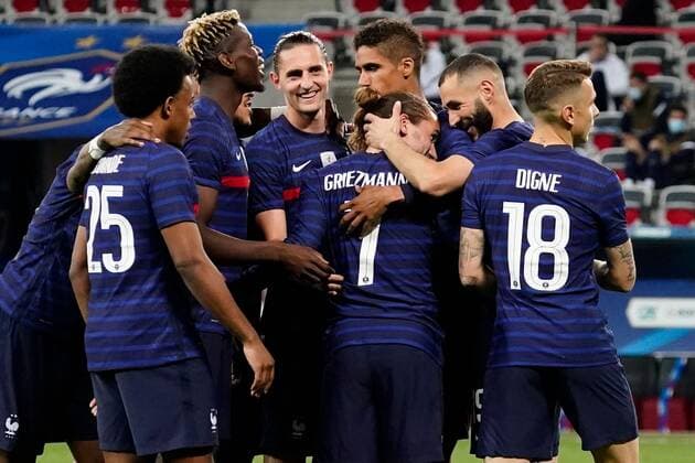 Mandatory Credit: Photo by Dave Winter BPI Shutterstock (12001941ej) Antoine Griezmann of France celebrates after putting his side 2-0 ahead France v Wales, International Friendly, Länderspiel, Nationalmannschaft Football, Allianz Riviera, Nice, France - 02 June 2021 EDITORIAL USE ONLY No use with unauthorised audio, video, data, fixture lists, club league logos or live services. Online in-match use limited to 120 images, no video emulation. No use in betting, games or single club league player publications. France v Wales, International Friendly, Football, Allianz Riviera, Nice, France - 02 June 2021 EDITORIAL USE ONLY No use with unauthorised audio, video, data, fixture lists, club league logos or live services. Online in-match use limited to 120 images, no video emulation. No use in betting, games or single club league player publications. Copyright: xDavexWinter BPI Shutterstockx 12001941ej