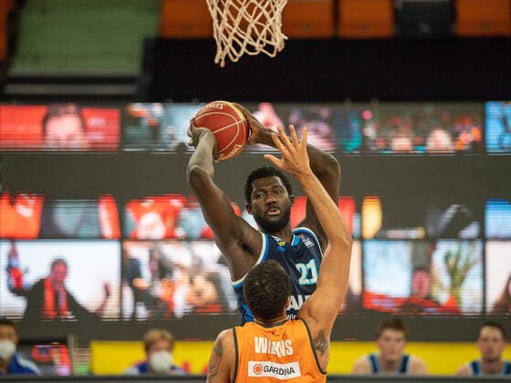 Isaiah Wilkins (Ratiopharm Ulm 11), Christ Koumadje (Alba Berlin, 21), Ratiopharm Ulm vs. Alba Berlin, Basketball, Playoffs, Spiel 4, Spielzeit 2020 2021, 05.06.2021, Ratiopharm Ulm vs. Alba Berlin, Basketball, Playoffs, Spiel 4, Spielzeit 2020 2021, 05.06.2021 Neu-Ulm Copyright: xEibner-Pressefoto SaschaxWaltherx EP_EER