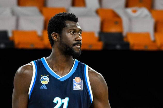 GER, BBL, Play-offs, ratiopharm ulm vs Alba Berlin 05.06.2021, ratiopharm arena, Neu-Ulm, GER, BBL, Play-offs, ratiopharm ulm vs Alba Berlin, im Bild Jean Marc Christ Koumadje (Berlin, 21)
