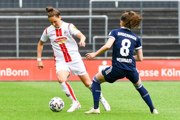 v.li.: Sabrina Horvat (Köln, 3), Maren Weingartz (SG 99 Andernach, 8), Zweikampf, Duell, duel, tackle, tackling, Dynamik, Action, Aktion, 06.06.2021, Köln (Deutschland), Fussball, 2. Frauen-Bundesliga Süd, 1. FC Köln - SG 99 Andernach, DFB DFL REGULATIONS PROHIBIT ANY USE OF PHOTOGRAPHS AS IMAGE SEQUENCES AND OR QUASI-VIDEO.