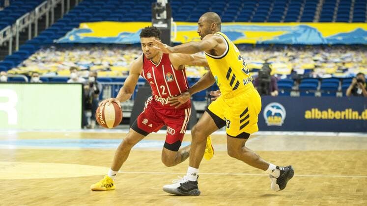 v.l. Wade Baldwin - Bayern 2, Jayson Granger - Alba 33, 09.06.2021, BBL, Alba Berlin vs FC Bayern - Finale - Spiel 1, in der Mercedes Benz Arena, GER, Berlin, 09.06.2021, BBL, Alba vs FC Bayern - Spiel 1 - Playoff Berlin Copyright: xUwexKoch Eibner-Pressefotox EP_UKH