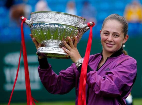 Mandatory Credit: Photo by Dave Shopland BPI Shutterstock (12168982am) Championship winner Latvia s Jelena Ostapenko with trophy Viking International Championships, Day Eight, Tennis, Eastbourne, East Sussex, UK - 26 June 2021 Viking International Championships, Day Eight, Tennis, Eastbourne, East Sussex, UK - 26 June 2021 Copyright: xDavexShopland BPI Shutterstockx 12168982am