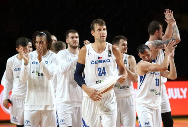 July 1, 2021, Victoria, BC, Canada: Czech Republic s Jan Vesely, centre, celebrates defeating Uruguay in FIBA Men s Olympic Qualifying basketball action at Memorial Arena in Victoria, B.C., on Thursday, July 1, 2021. Jan Vesely, - ZUMAc35_ 20210701_zaf_c35_292 Copyright: xChadxHipolitox