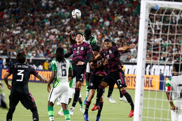 July 3, 2021, Los Angeles, California, USA: Nigeria defender Adekunle Adeleke (13) heads the ball away from Mexico defenders Edson Alvarez (4), Erick Gutierrez (14) and Gilberto Sepulveda (19) during the first half of an International Friendly, Länderspiel, Nationalmannschaft soccer match between Nigeria and Mexico at the Los Angeles Memorial Coliseum in Los Angeles, Saturday, July. 3, 2021. Los Angeles USA - ZUMAc68_ 20210703_zaf_c68_011 Copyright: xRingoxChiux