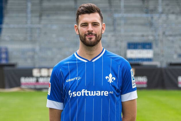 12.07.2021, xfux, Fussball 2.Bundesliga, SV Darmstadt 98, 2.BL, Porträttermin 2021 2022, emonline emspor, v.l. Luca Pfeiffer, SV Darmstadt 98, 2.BL, Porträttermin 2021 2022, Darmstadt