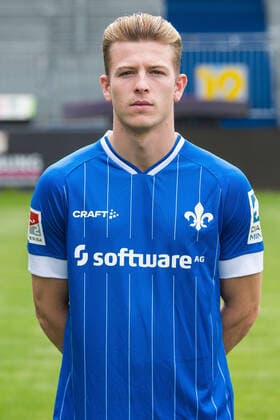 12.07.2021, xfux, Fussball 2.Bundesliga, SV Darmstadt 98, 2.BL, Porträttermin 2021 2022, emonline emspor, v.l. Tim Skarke, SV Darmstadt 98, 2.BL, Porträttermin 2021 2022, Darmstadt