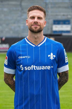 12.07.2021, xfux, Fussball 2.Bundesliga, SV Darmstadt 98, 2.BL, Porträttermin 2021 2022, emonline emspor, v.l. Tobias Kempe, SV Darmstadt 98, 2.BL, Porträttermin 2021 2022, Darmstadt