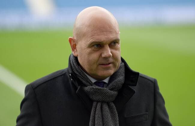 Fußball, Trainerhistorie Brighton & Hove Albion von 1901 bis heute Mandatory Credit: Photo by Liz Finlayson TPI Shutterstock (10042531g) Former Brighton player and manager Dean Wilkins arrives at the the American Express Community Stadium ahead of the the Premier League match between Brighton and Hove Albion and Everton. 29th December 2018 Brighton & Hove Albion v Everton, Premier League, Football, The Amex Stadium, Brighton, UK - 29 Dec 2018 EDITORIAL USE ONLY No use with unauthorised audio, video, data, fixture lists (outside the EU), club league logos or live services. Online in-match use limited to 45 images (+15 in extra time). No use to emulate moving images. No use in betting, games or single club league player publications services. Brighton & Hove Albion v Everton, Premier League, Football, The Amex Stadium, Brighton, UK - 29 Dec 2018 EDITORIAL USE ONLY No use with unauthorised audio, video, data, fixture lists (outside the EU), club league logos or live services. Online in-match use limited to 45 images (+15 in extra time). No use to emulate moving images. No use in betting, games or Copyright: xLizxFinlayson TPI Shutterstockx 10042531g
