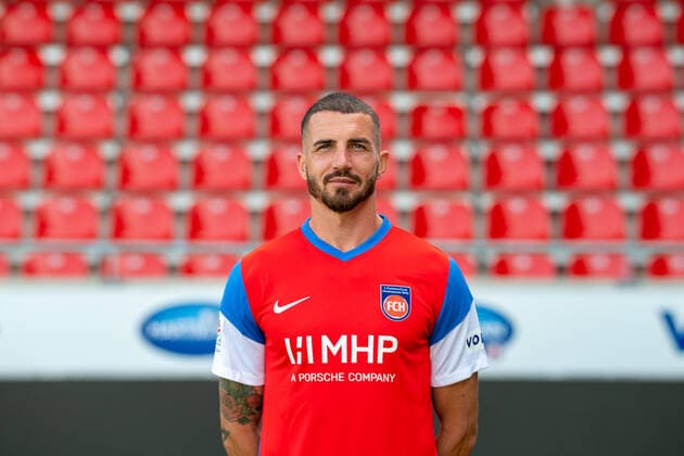 Norman Theuerkauf (FC Heidenheim, 30), GER, 1. FC Heidenheim 1846 e.V., Fussball, 2. Bundesliga, Spielerportraits, Freisteller, Spielzeit 2021 2022, 20.07.2021, GER, 1. FC Heidenheim 1846 e.V., Fussball, 2. Bundesliga, Spielerportraits, Freisteller, Spielzeit 2021 2022, 20.07.2021 Heidenheim Copyright: xEibner-Pressefotox EP_EER