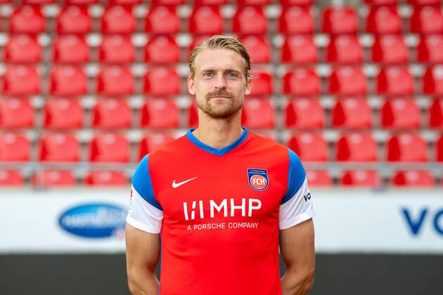 Oliver Huesing (FC Heidenheim, 05), GER, 1. FC Heidenheim 1846 e.V., Fussball, 2. Bundesliga, Spielerportraits, Freisteller, Spielzeit 2021 2022, 20.07.2021, GER, 1. FC Heidenheim 1846 e.V., Fussball, 2. Bundesliga, Spielerportraits, Freisteller, Spielzeit 2021 2022, 20.07.2021 Heidenheim Copyright: xEibner-Pressefotox EP_EER