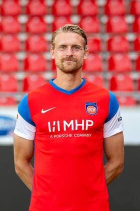 Oliver Huesing (FC Heidenheim, 05), GER, 1. FC Heidenheim 1846 e.V., Fussball, 2. Bundesliga, Spielerportraits, Freisteller, Spielzeit 2021 2022, 20.07.2021, GER, 1. FC Heidenheim 1846 e.V., Fussball, 2. Bundesliga, Spielerportraits, Freisteller, Spielzeit 2021 2022, 20.07.2021 Heidenheim Copyright: xEibner-Pressefotox EP_EER