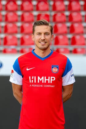 K. Kerschbaumer (FC Heidenheim, 27), GER, 1. FC Heidenheim 1846 e.V., Fussball, 2. Bundesliga, Spielerportraits, Freisteller, Spielzeit 2021 2022, 20.07.2021, GER, 1. FC Heidenheim 1846 e.V., Fussball, 2. Bundesliga, Spielerportraits, Freisteller, Spielzeit 2021 2022, 20.07.2021 Heidenheim Copyright: xEibner-Pressefotox EP_EER