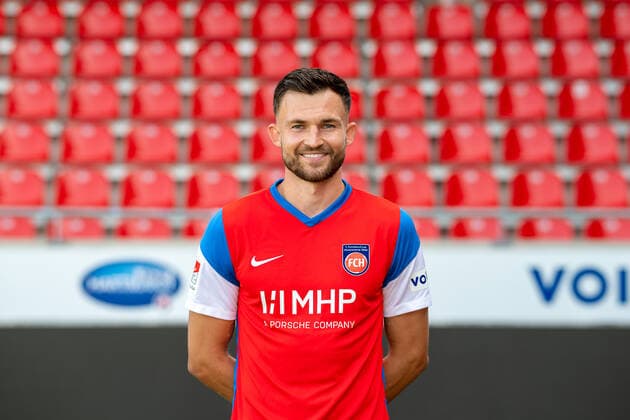 Denis Thomalla (FC Heidenheim, 11), GER, 1. FC Heidenheim 1846 e.V., Fussball, 2. Bundesliga, Spielerportraits, Freisteller, Spielzeit 2021 2022, 20.07.2021, GER, 1. FC Heidenheim 1846 e.V., Fussball, 2. Bundesliga, Spielerportraits, Freisteller, Spielzeit 2021 2022, 20.07.2021 Heidenheim Copyright: xEibner-Pressefotox EP_EER